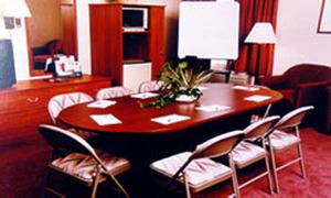 Ramada Limited Airport 2*