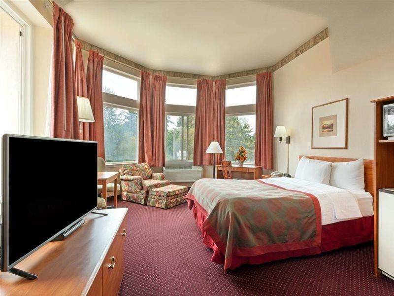 Ramada Limited Airport Hotel