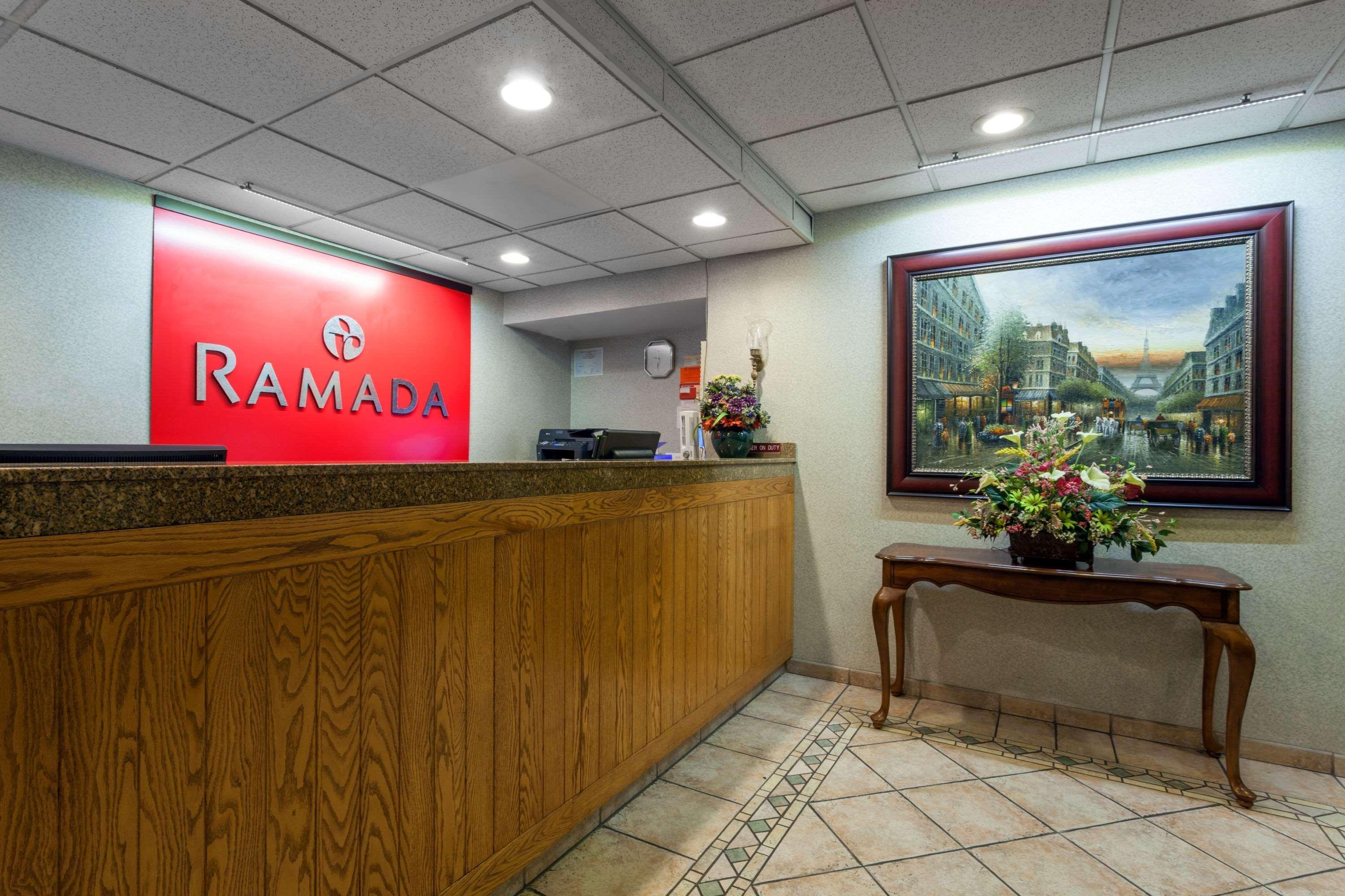 Ramada Limited Airport Hotel 2*